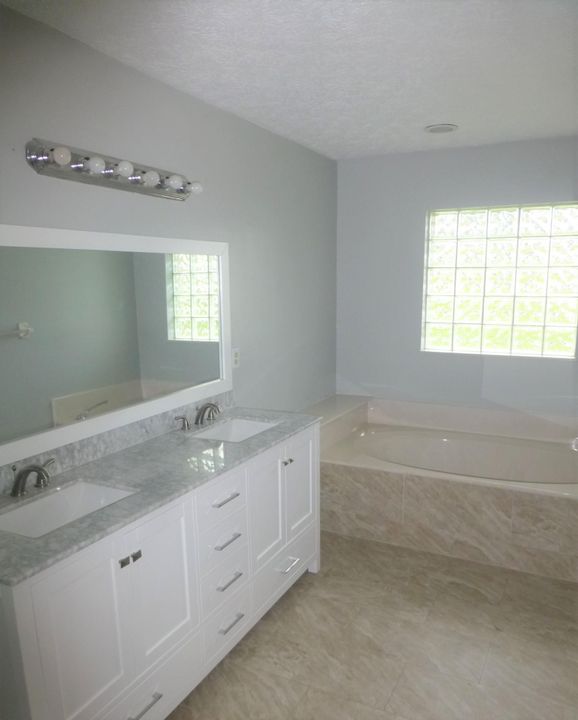 Недавно арендовано: $2,000 (4 спален, 2 ванн, 2605 Квадратных фут)