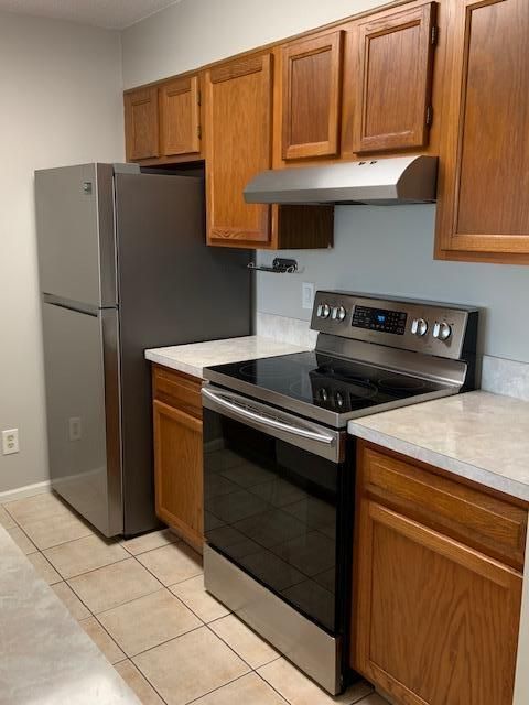 Recently Rented: $1,150 (1 beds, 1 baths, 502 Square Feet)