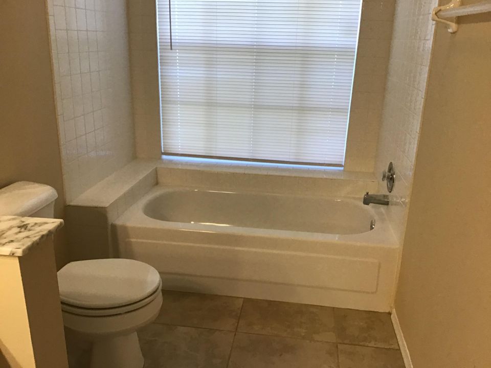 Недавно арендовано: $1,600 (3 спален, 2 ванн, 1646 Квадратных фут)