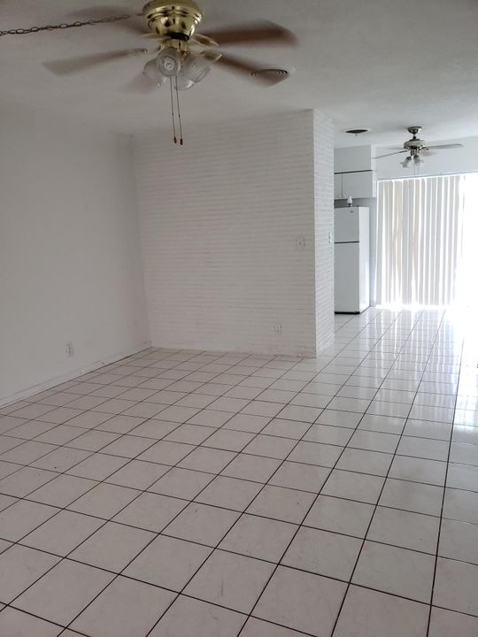 Recently Rented: $1,550 (2 beds, 2 baths, 1088 Square Feet)