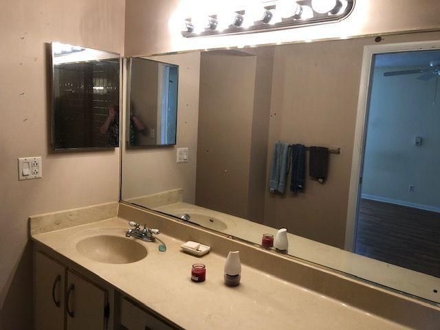 Recently Sold: $90,000 (1 beds, 1 baths, 627 Square Feet)