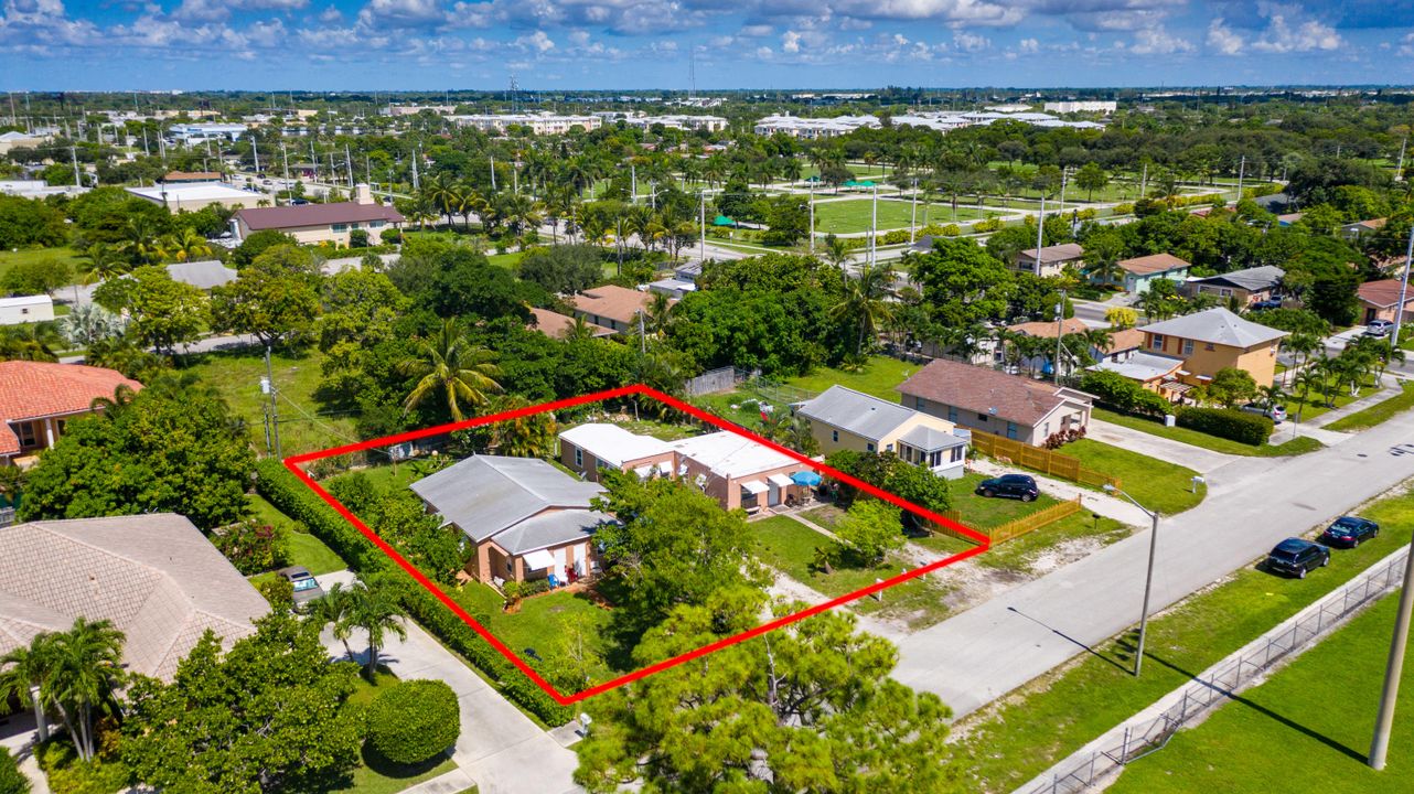 Недавно продано: $369,900 (0 спален, 0 ванн, 2343 Квадратных фут)