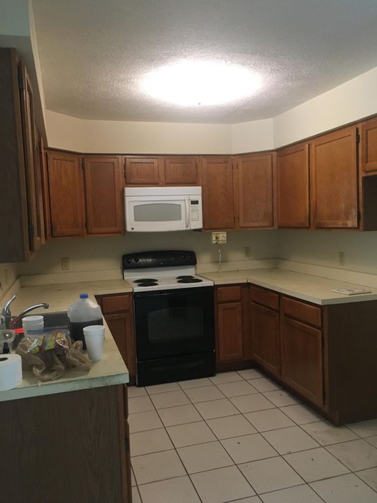 Recently Sold: $210,000 (2 beds, 2 baths, 1084 Square Feet)