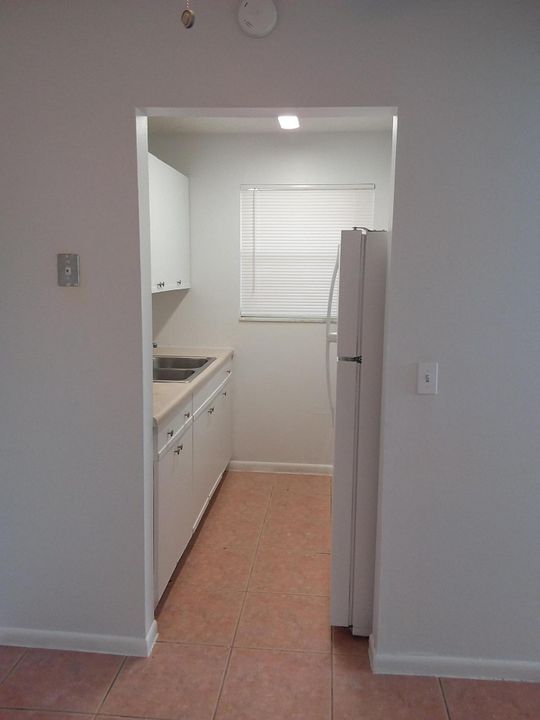 Recently Rented: $1,200 (1 beds, 1 baths, 600 Square Feet)