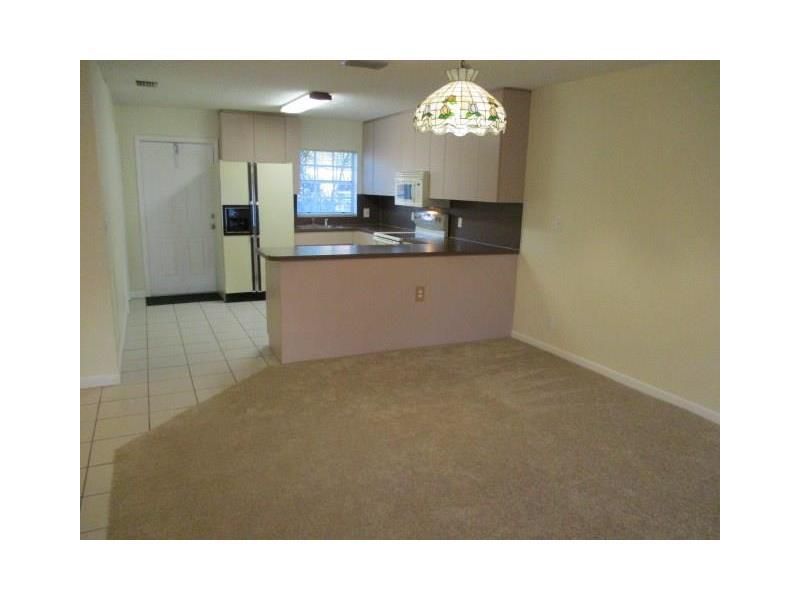 Recently Rented: $1,700 (2 beds, 2 baths, 1300 Square Feet)
