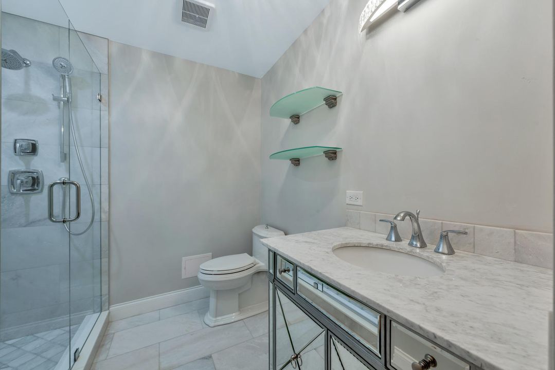 Недавно арендовано: $5,500 (1 спален, 1 ванн, 643 Квадратных фут)