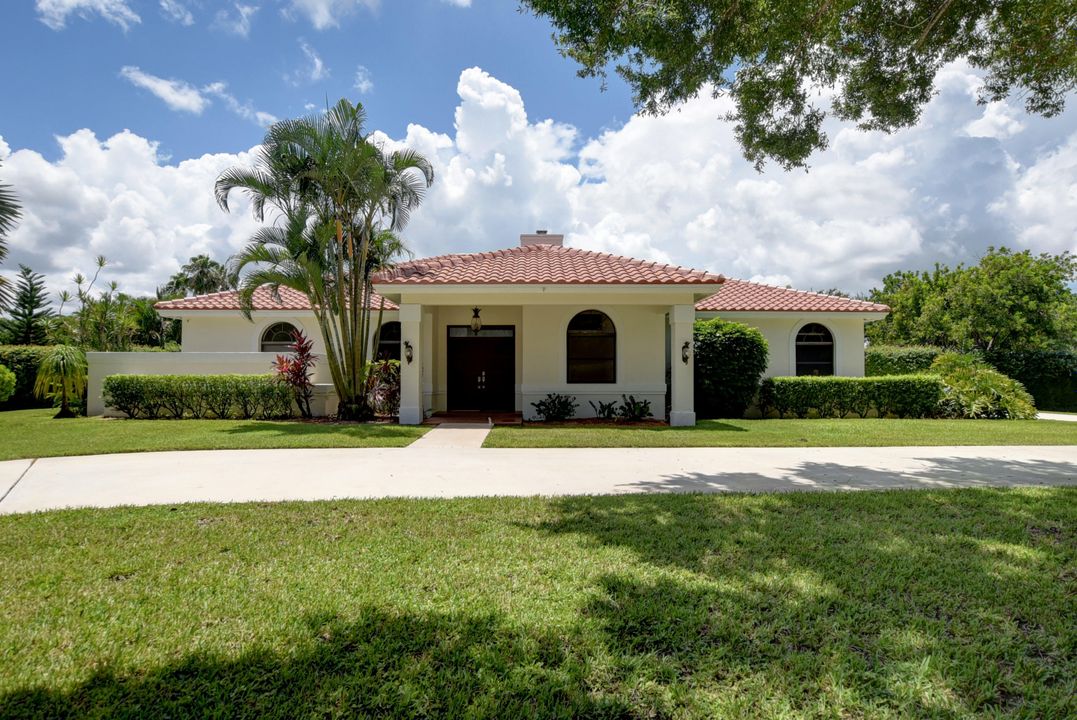 Recently Sold: $799,000 (4 beds, 3 baths, 3318 Square Feet)