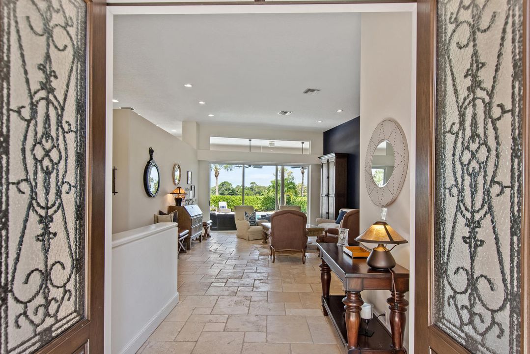 Recently Sold: $1,950,000 (5 beds, 3 baths, 4226 Square Feet)