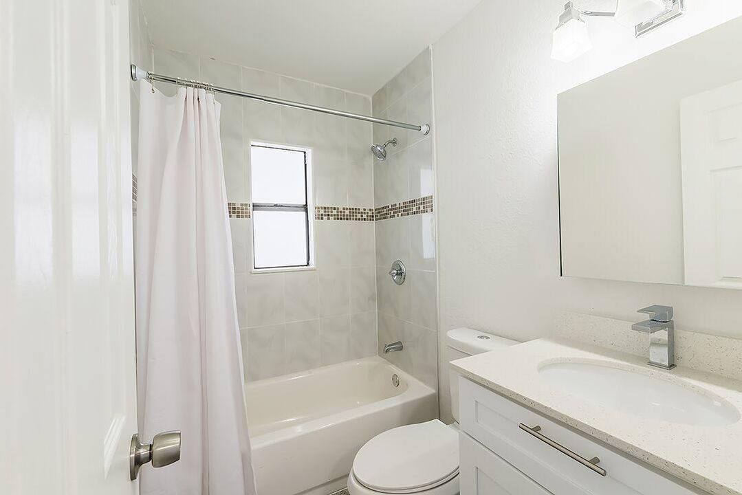 Недавно арендовано: $2,150 (3 спален, 1 ванн, 1098 Квадратных фут)