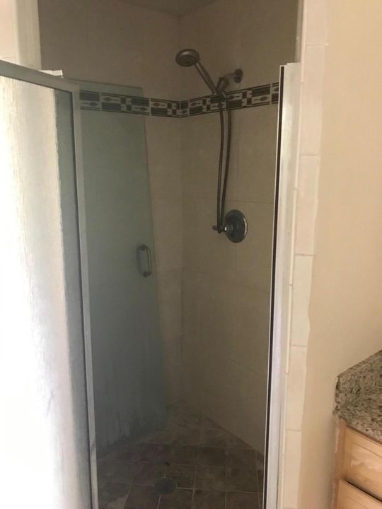 Vendido Recientemente: $214,900 (4 camas, 2 baños, 1600 Pies cuadrados)