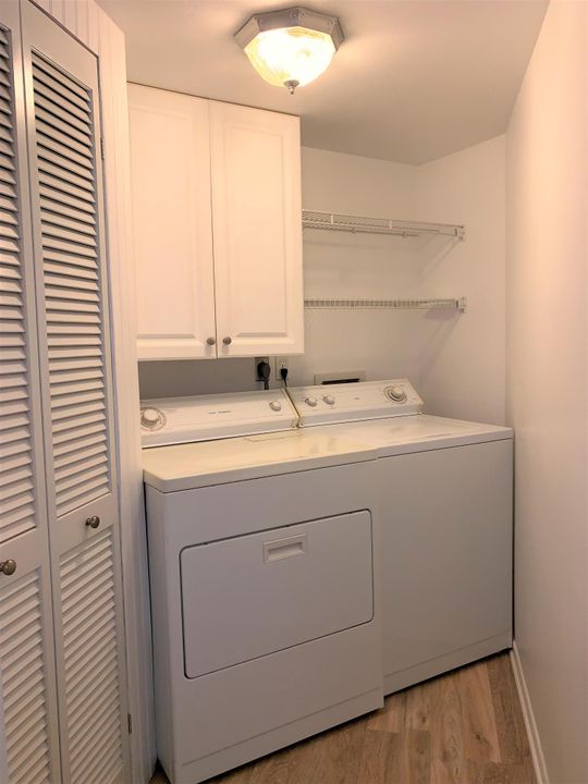 Recently Rented: $1,450 (2 beds, 2 baths, 1200 Square Feet)