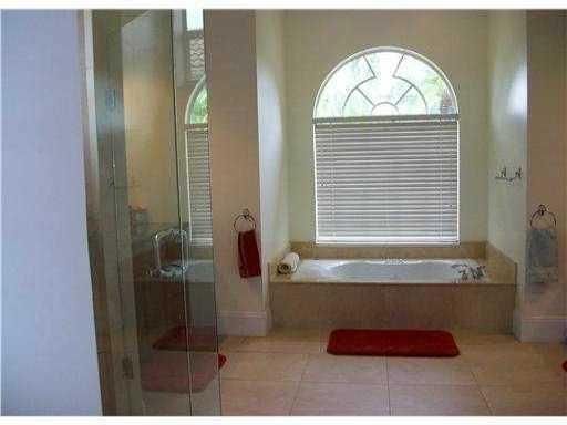 Недавно арендовано: $12,000 (4 спален, 3 ванн, 2742 Квадратных фут)