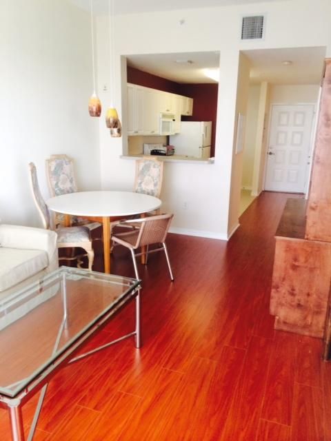 Recently Rented: $1,200 (1 beds, 1 baths, 545 Square Feet)