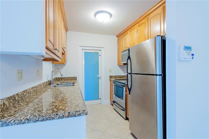 Recently Rented: $1,500 (2 beds, 2 baths, 990 Square Feet)