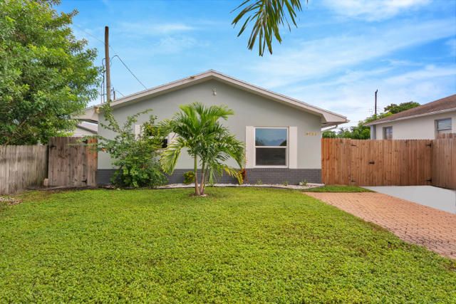 Recently Sold: $273,500 (4 beds, 2 baths, 1198 Square Feet)