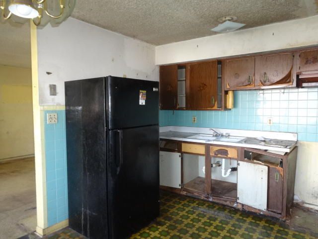 Recently Sold: $52,000 (4 beds, 2 baths, 1200 Square Feet)