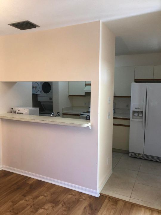 Vendido Recientemente: $118,000 (2 camas, 2 baños, 967 Pies cuadrados)