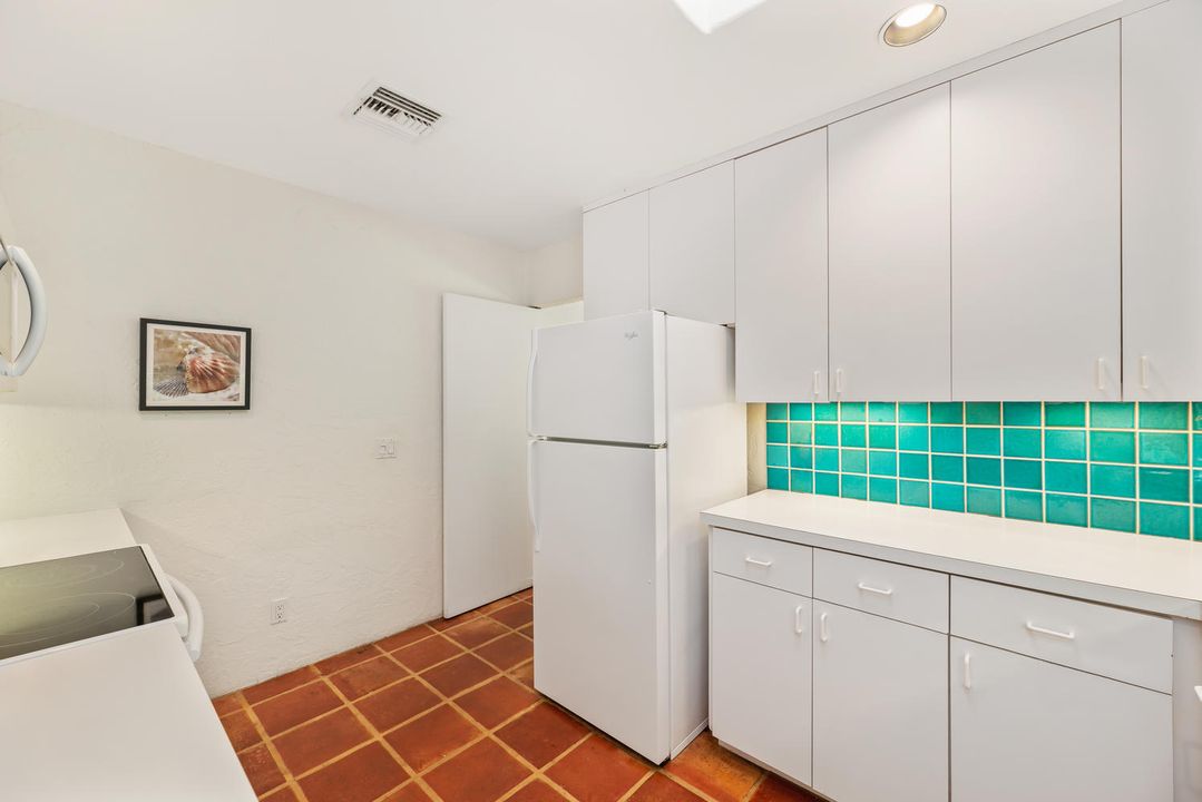 Recently Rented: $15,000 (3 beds, 2 baths, 1944 Square Feet)