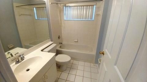 Недавно арендовано: $2,100 (2 спален, 2 ванн, 1822 Квадратных фут)