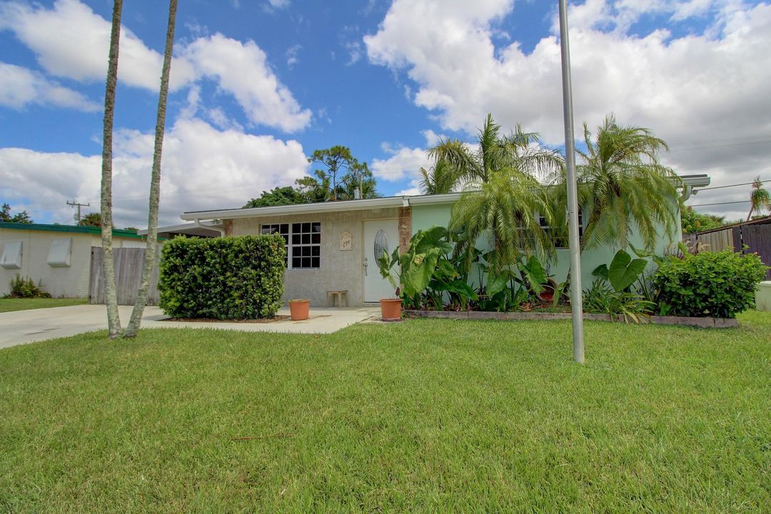 Recently Sold: $209,000 (2 beds, 1 baths, 725 Square Feet)