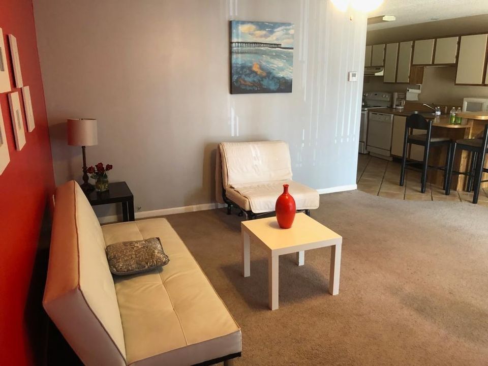 Recently Rented: $950 (1 beds, 1 baths, 840 Square Feet)