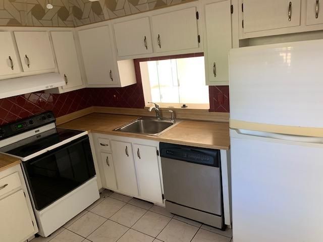 Recently Rented: $1,250 (2 beds, 2 baths, 1010 Square Feet)