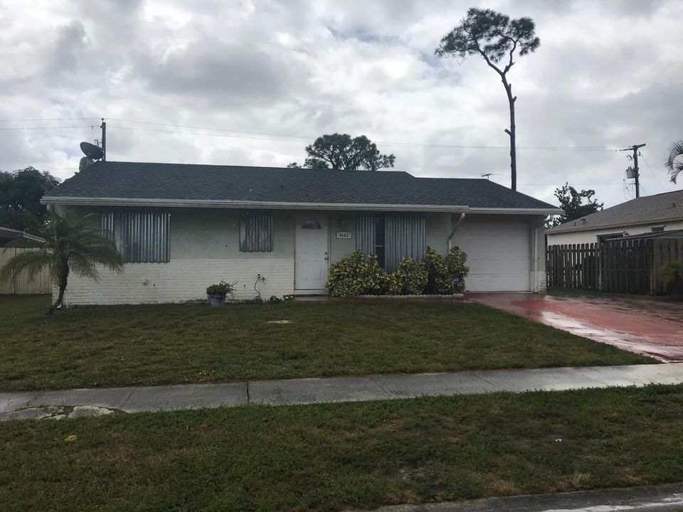 Recently Sold: $220,000 (2 beds, 2 baths, 1020 Square Feet)