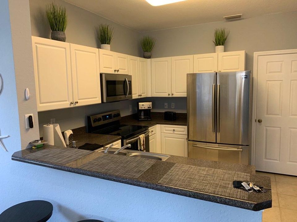 Recently Rented: $2,350 (2 beds, 2 baths, 1120 Square Feet)
