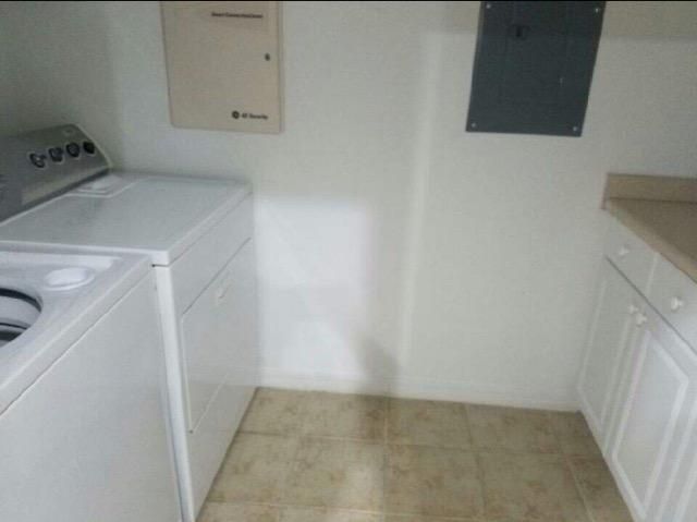 Recently Rented: $1,300 (2 beds, 2 baths, 1437 Square Feet)