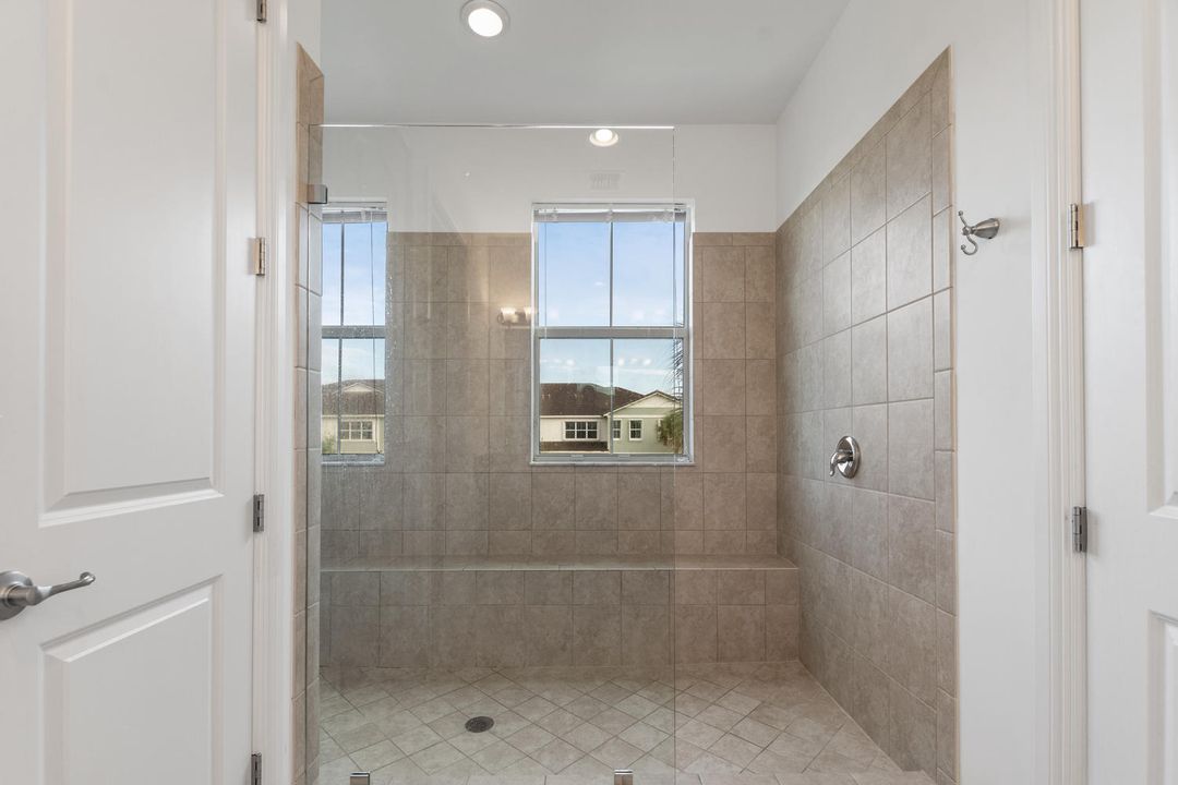 Недавно арендовано: $4,500 (3 спален, 3 ванн, 2571 Квадратных фут)