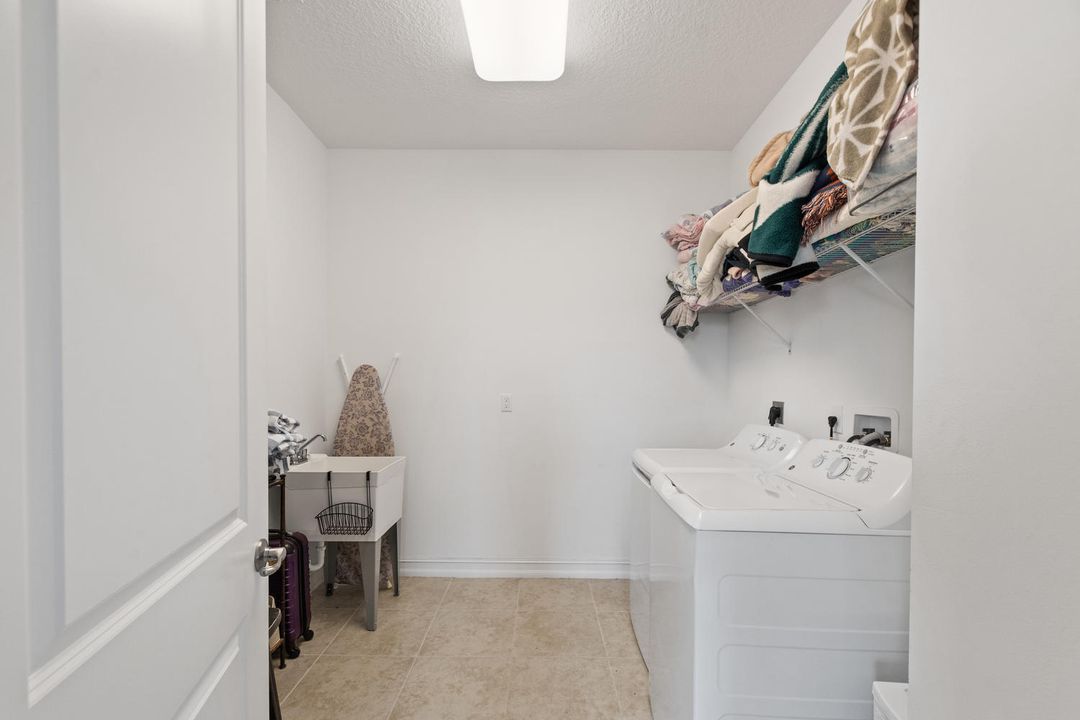 Недавно арендовано: $4,500 (3 спален, 3 ванн, 2571 Квадратных фут)