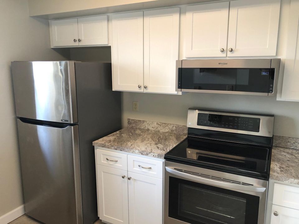 Recently Rented: $2,000 (2 beds, 2 baths, 1053 Square Feet)