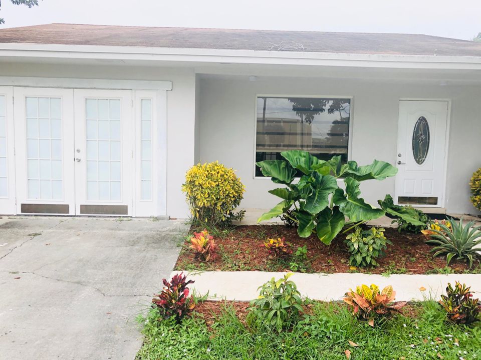 Recently Sold: $290,000 (3 beds, 2 baths, 1604 Square Feet)