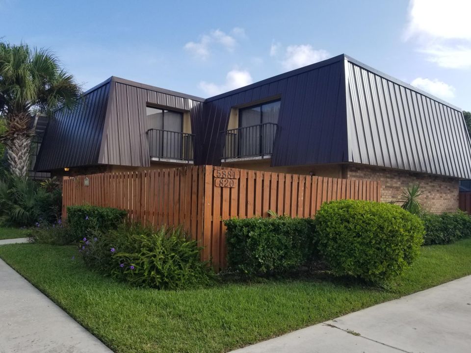 Recently Rented: $1,525 (2 beds, 2 baths, 1288 Square Feet)