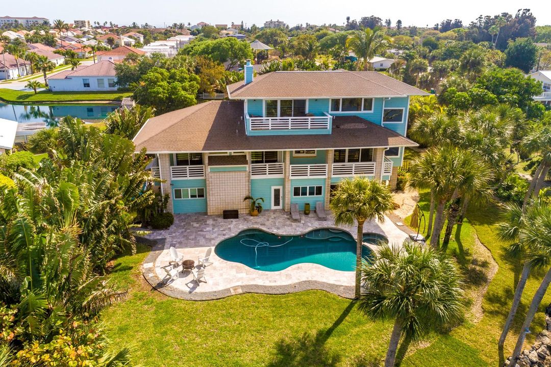 Recently Sold: $1,190,000 (4 beds, 3 baths, 2593 Square Feet)