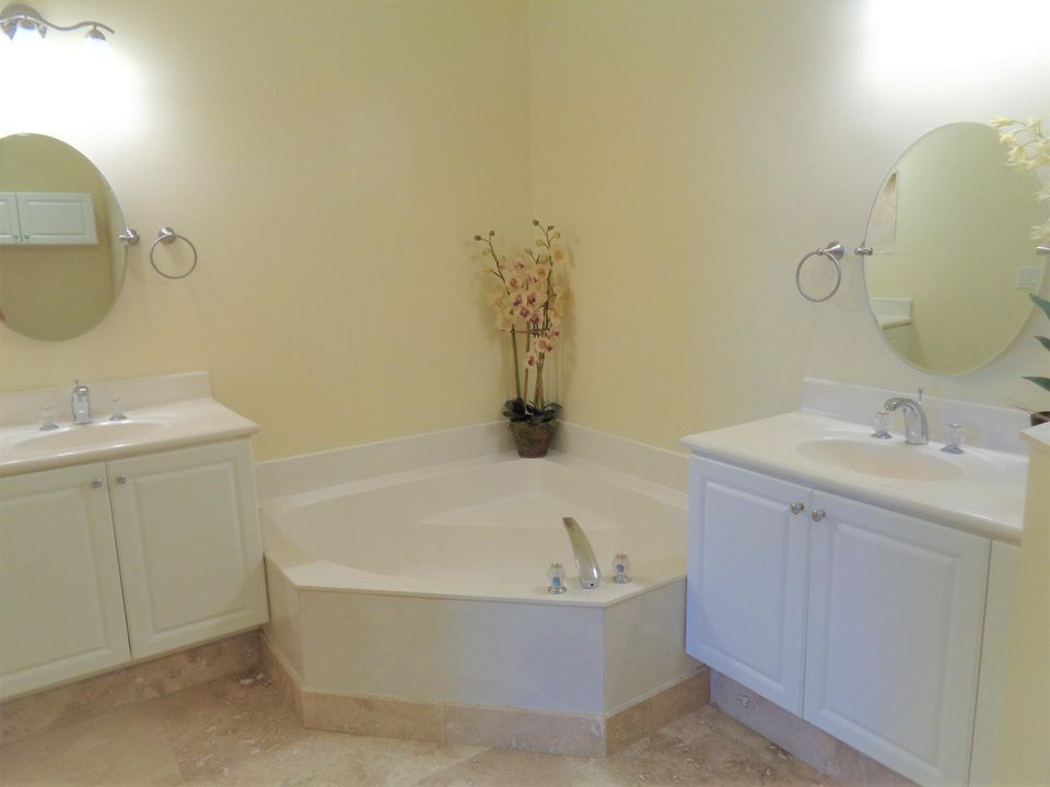 Недавно арендовано: $1,730 (4 спален, 2 ванн, 1882 Квадратных фут)