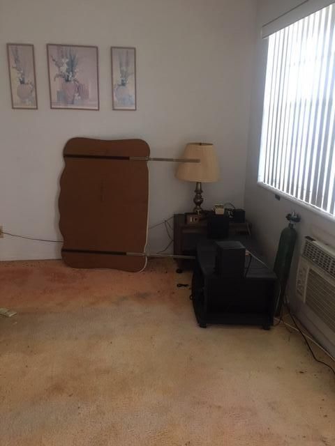 Recently Sold: $37,500 (1 beds, 1 baths, 615 Square Feet)