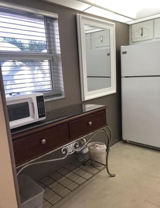 Vendido Recientemente: $68,900 (1 camas, 1 baños, 758 Pies cuadrados)