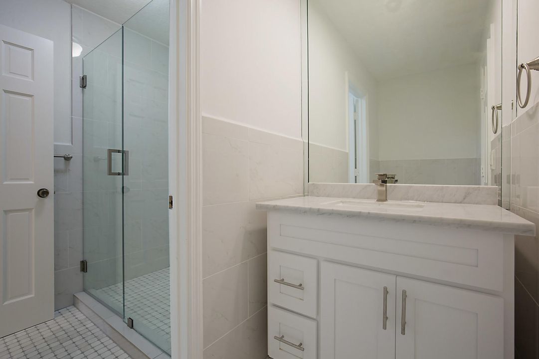 Недавно арендовано: $17,500 (4 спален, 4 ванн, 3922 Квадратных фут)
