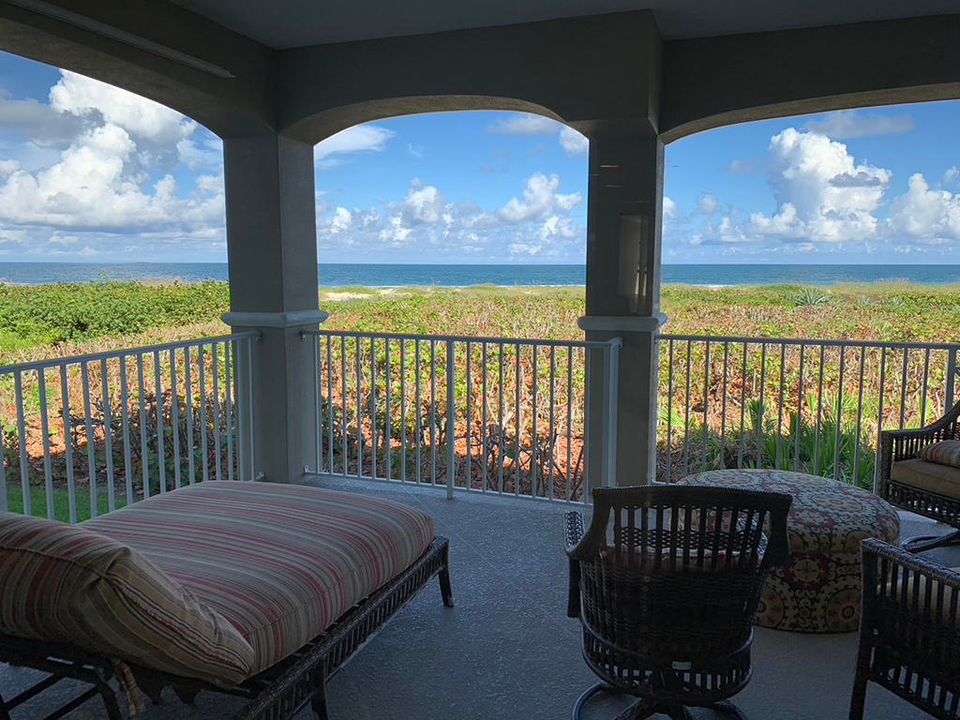 Recently Sold: $1,375,000 (3 beds, 3 baths, 2477 Square Feet)