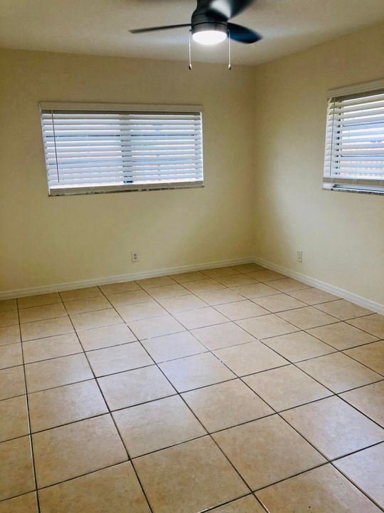 Recently Rented: $1,550 (2 beds, 2 baths, 936 Square Feet)