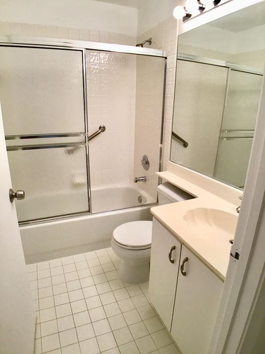 最近租的: $1,200 (2 贝兹, 2 浴室, 1075 平方英尺)