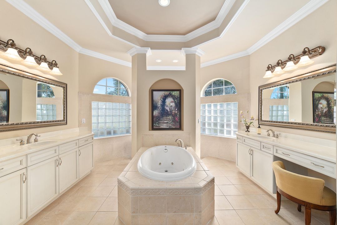 最近售出: $529,000 (4 贝兹, 3 浴室, 2792 平方英尺)