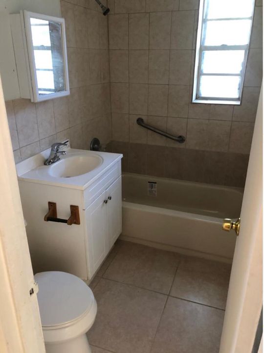最近租的: $1,500 (3 贝兹, 2 浴室, 1491 平方英尺)