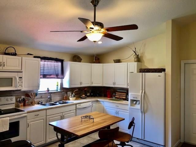 Recently Sold: $142,000 (2 beds, 2 baths, 1022 Square Feet)