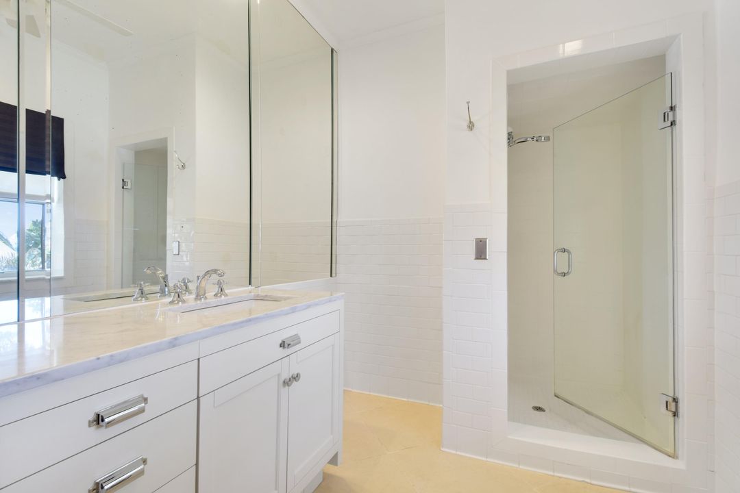 Недавно арендовано: $30,000 (5 спален, 6 ванн, 4081 Квадратных фут)