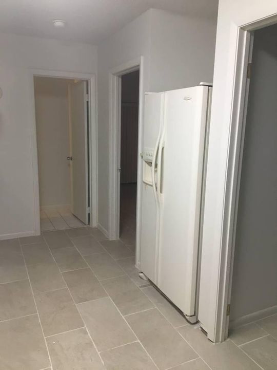 Recently Rented: $960 (1 beds, 1 baths, 870 Square Feet)