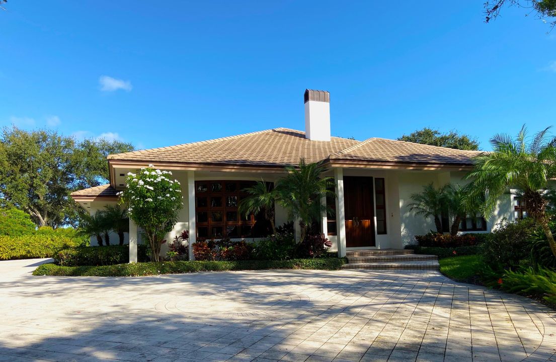 Recently Sold: $1,350,000 (3 beds, 3 baths, 4115 Square Feet)