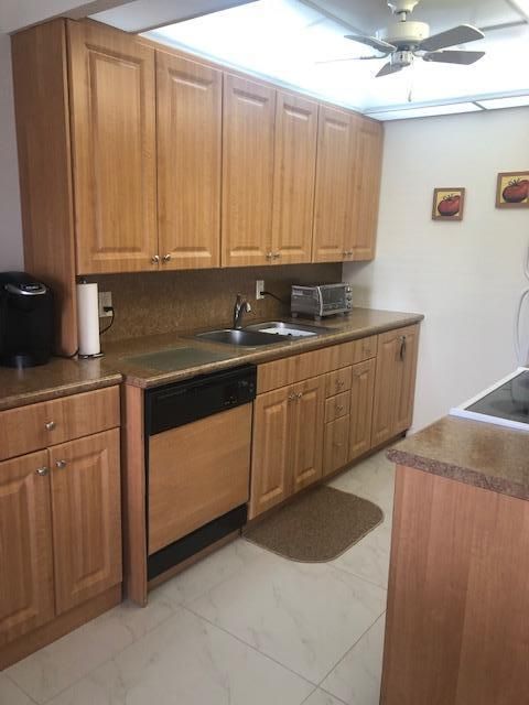 Recently Sold: $115,000 (2 beds, 2 baths, 860 Square Feet)