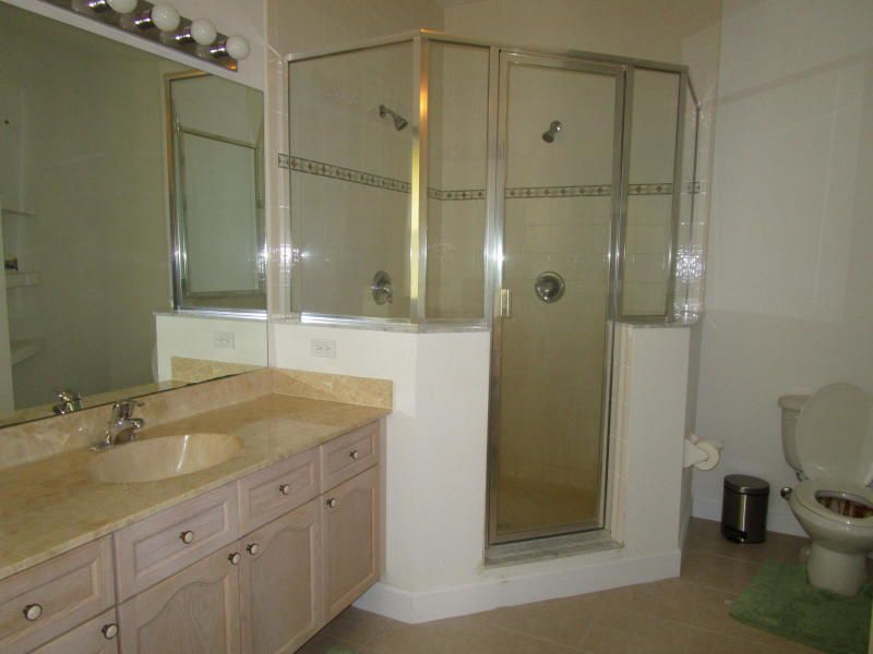 Недавно арендовано: $2,700 (5 спален, 3 ванн, 3470 Квадратных фут)